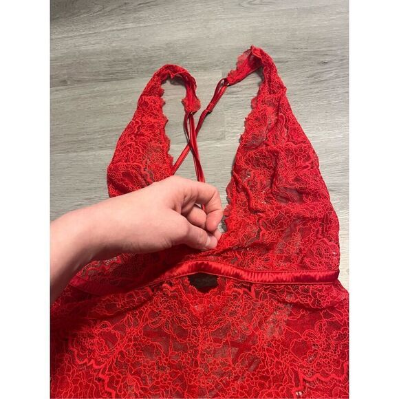 Victoria’s Secret Red Strappy Lace High Leg Bodysuit Sz 2XL - Picture 2 of 4